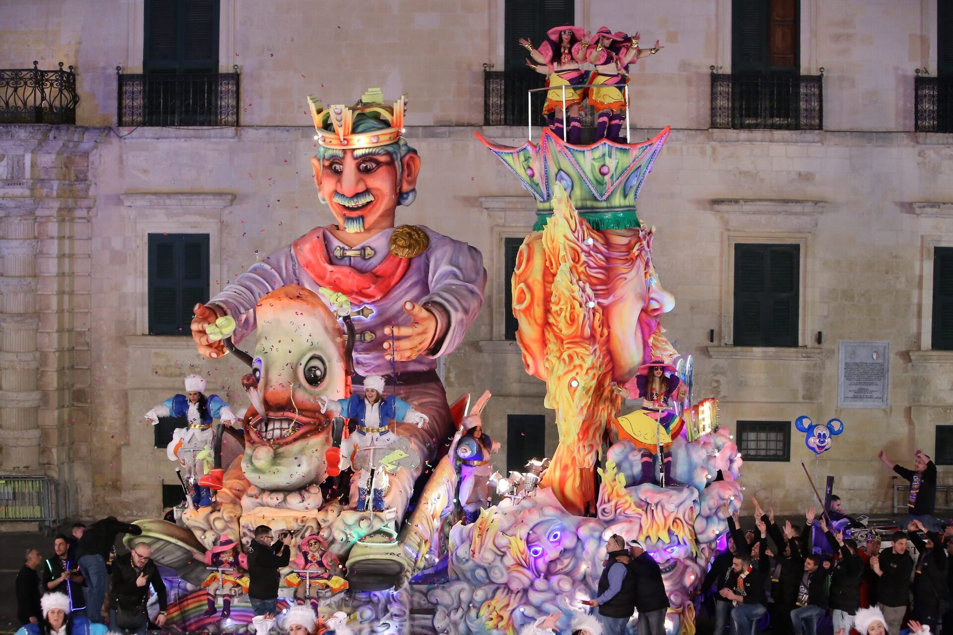 Competition for the best Carnival costume 2017 is now open!